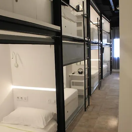 M Pods Hotel cápsula 2*